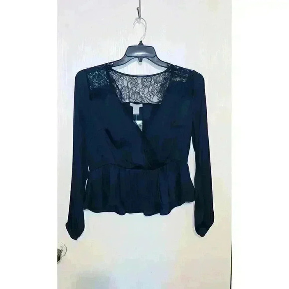 H&M Women’s Lace Blouse - Picture 1 of 3